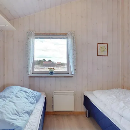 Holiday home Elmine - 700m From The Sea In Western Jutland By Interhome