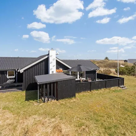 Holiday home Elmine - 700m From The Sea In Western Jutland By Interhome *