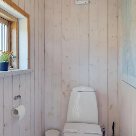 Holiday home Elmine - 700m From The Sea In Western Jutland By Interhome Lakolk