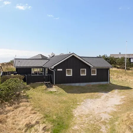 Dom wakacyjny Elmine - 700m From The Sea By Interhome Lakolk
